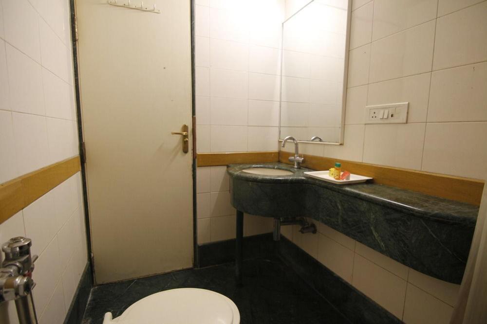 Hotel Lotus Pune Zewnętrze zdjęcie