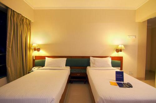 Hotel Lotus Pune Zewnętrze zdjęcie